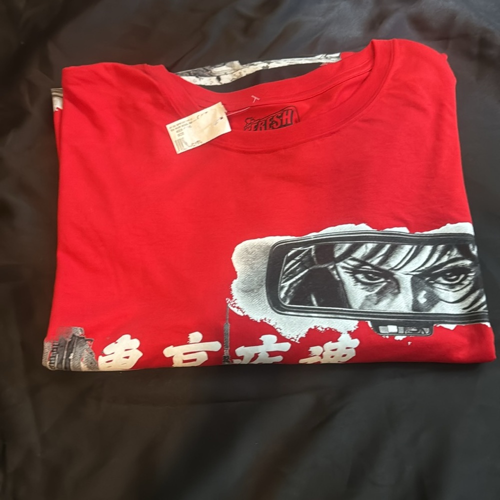 Item 74 Men’s Tee Size 5XL - Picture 2 of 5